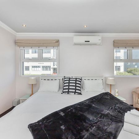 Anchor Bay Workation Hotel Cape Town Bagian luar foto