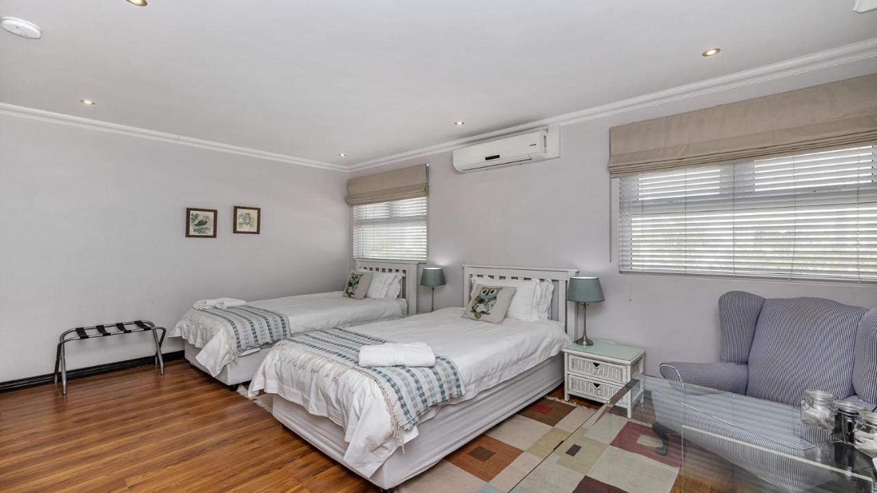 Anchor Bay Workation Hotel Cape Town Bagian luar foto