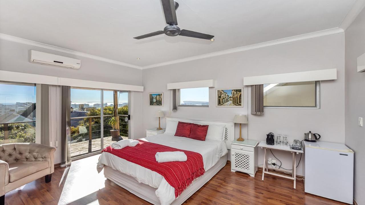 Anchor Bay Workation Hotel Cape Town Bagian luar foto