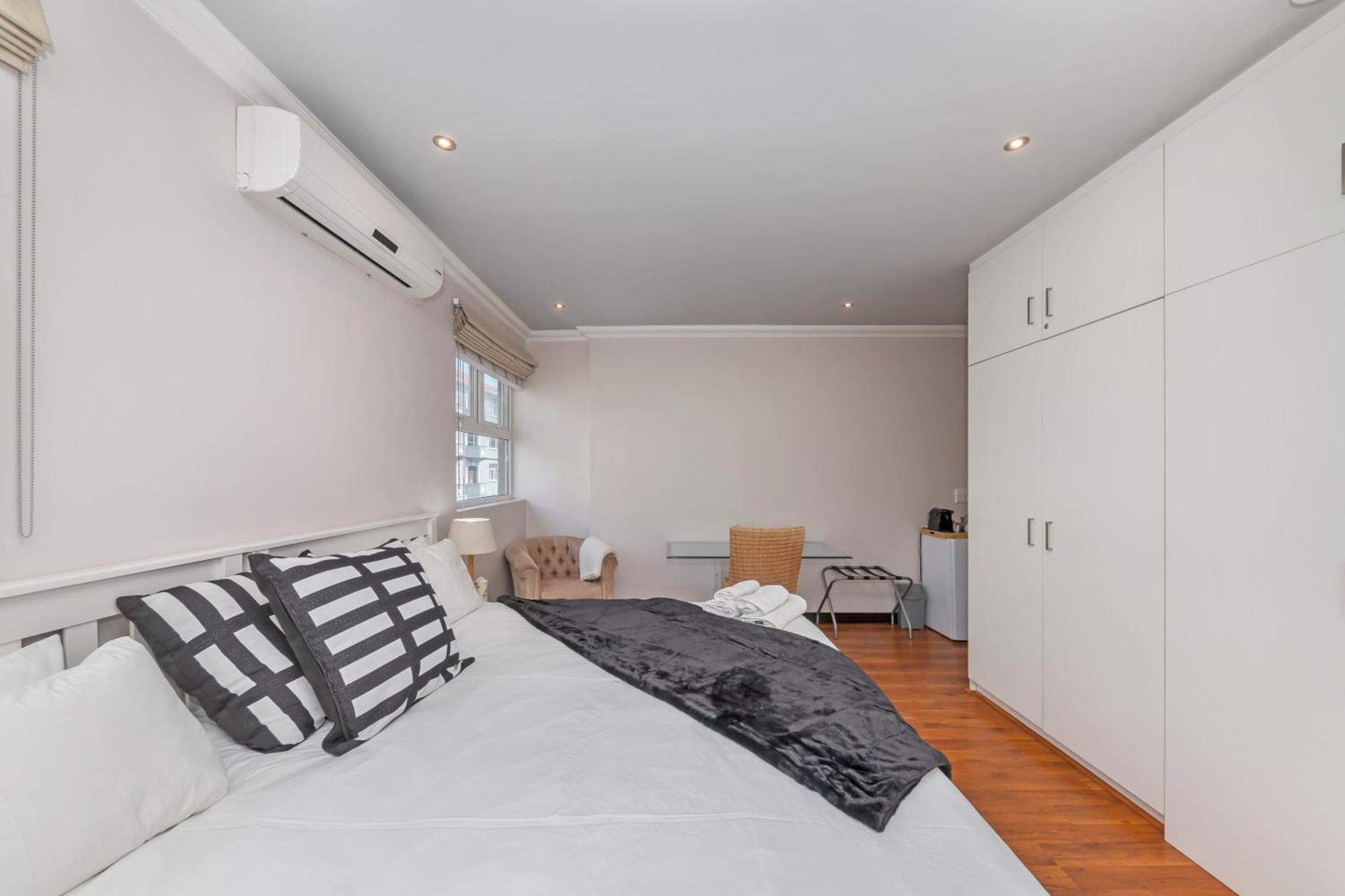 Anchor Bay Workation Hotel Cape Town Bagian luar foto