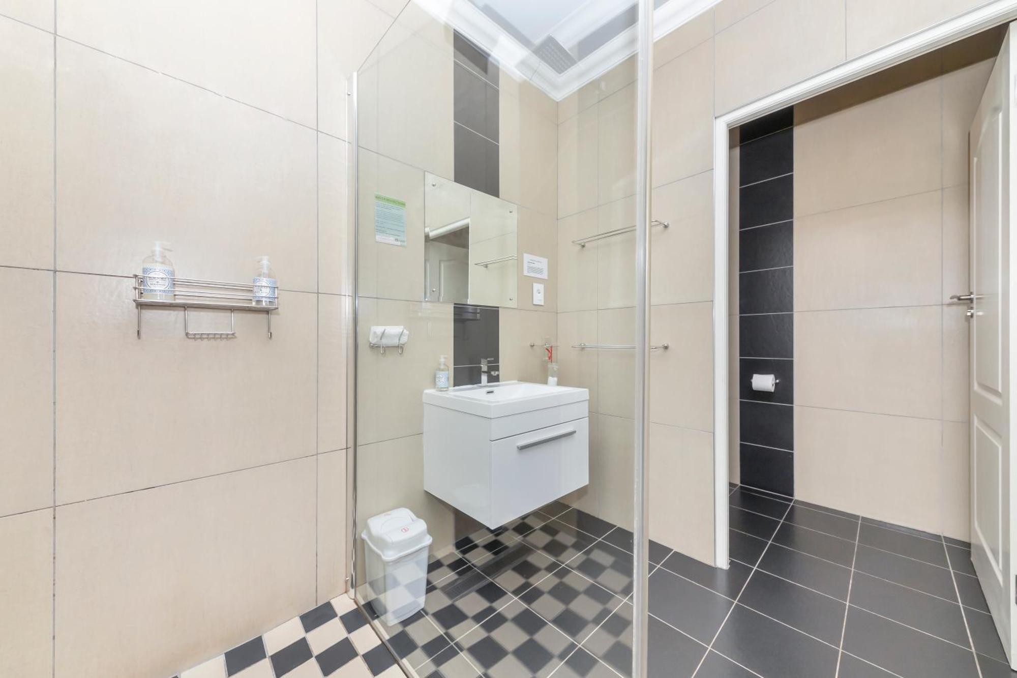 Anchor Bay Workation Hotel Cape Town Bagian luar foto