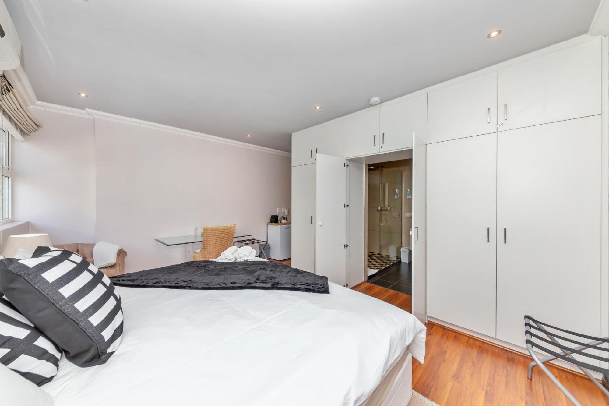 Anchor Bay Workation Hotel Cape Town Bagian luar foto