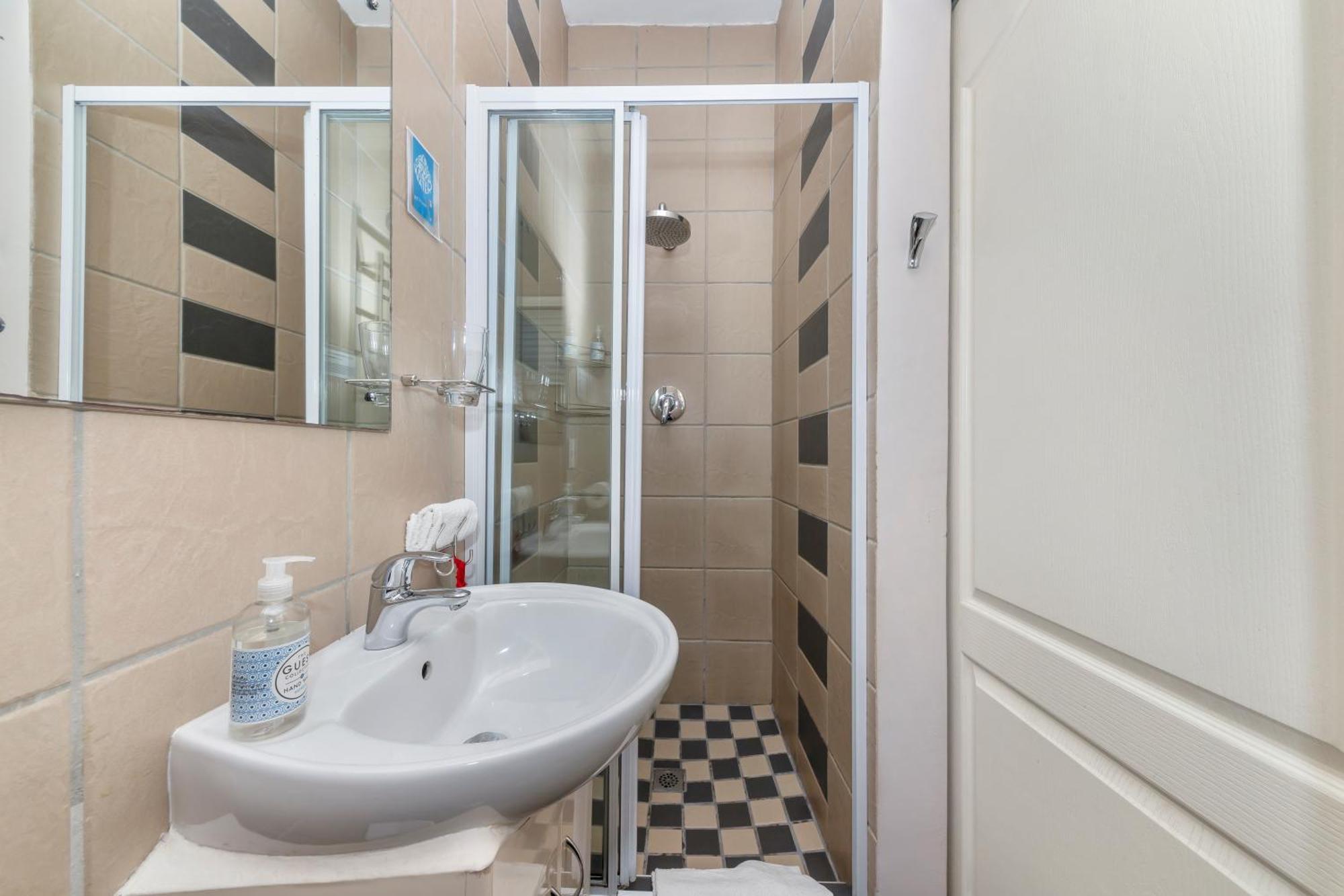 Anchor Bay Workation Hotel Cape Town Bagian luar foto